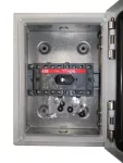 OTL16BA6M Rozłącznik w obudowie, 6P 400V AC22 16A, obudowa IP65 z blachy stalowej, pokrętło żółto-czerwone blokada drzwiczek