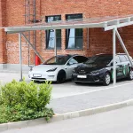 KONSTRUKCJA SOLARNEJ WIATY PARKINGOWEJ VT-15545 DEDYKOWANA DLA 2 POJAZDÓW